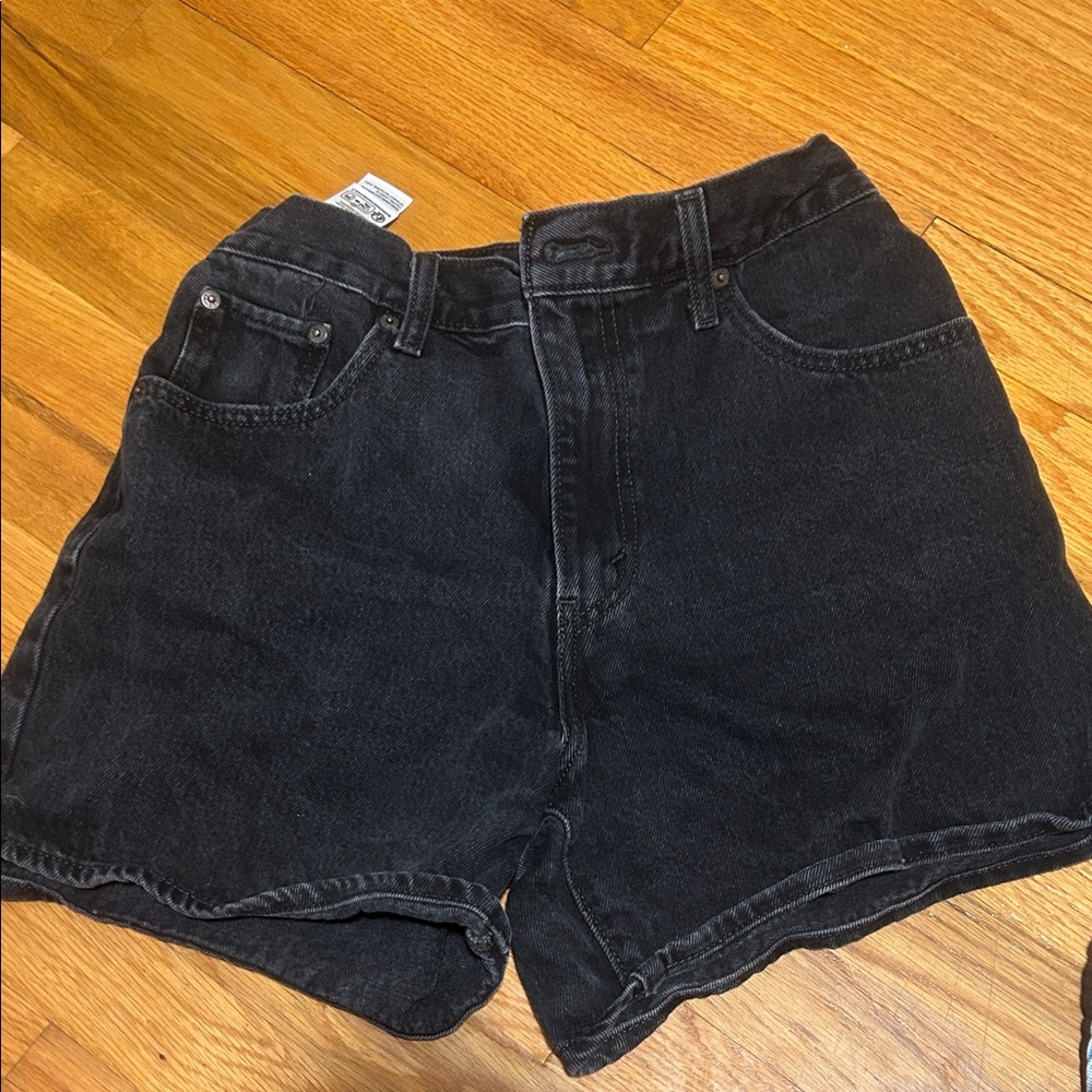 Levi's Women's Black Jean Shorts